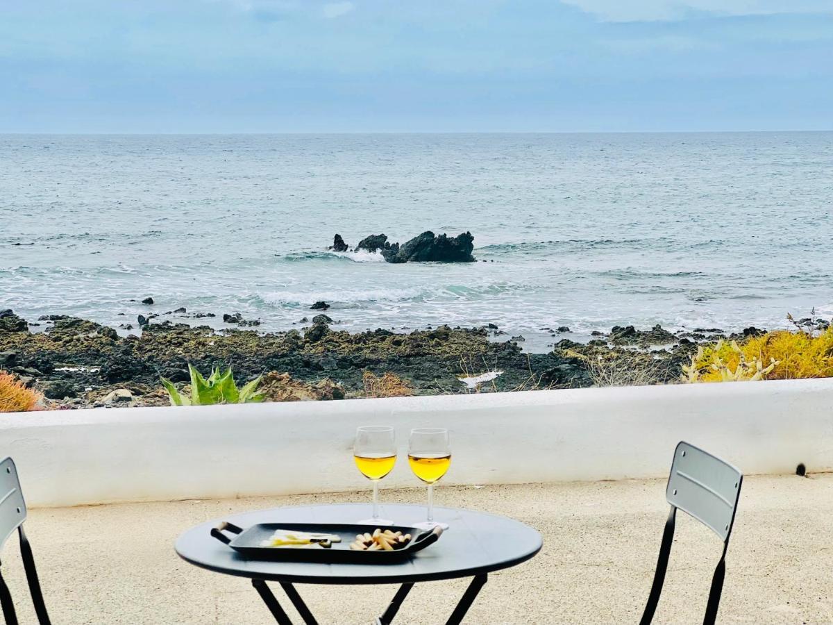 Canaryislandshost L Lava Y Mar Lanzarote Punta Mujeres Екстериор снимка